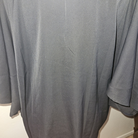 Simple Flavor Womans Black Vneck Top Size Xl NWT - Picture 10 of 13